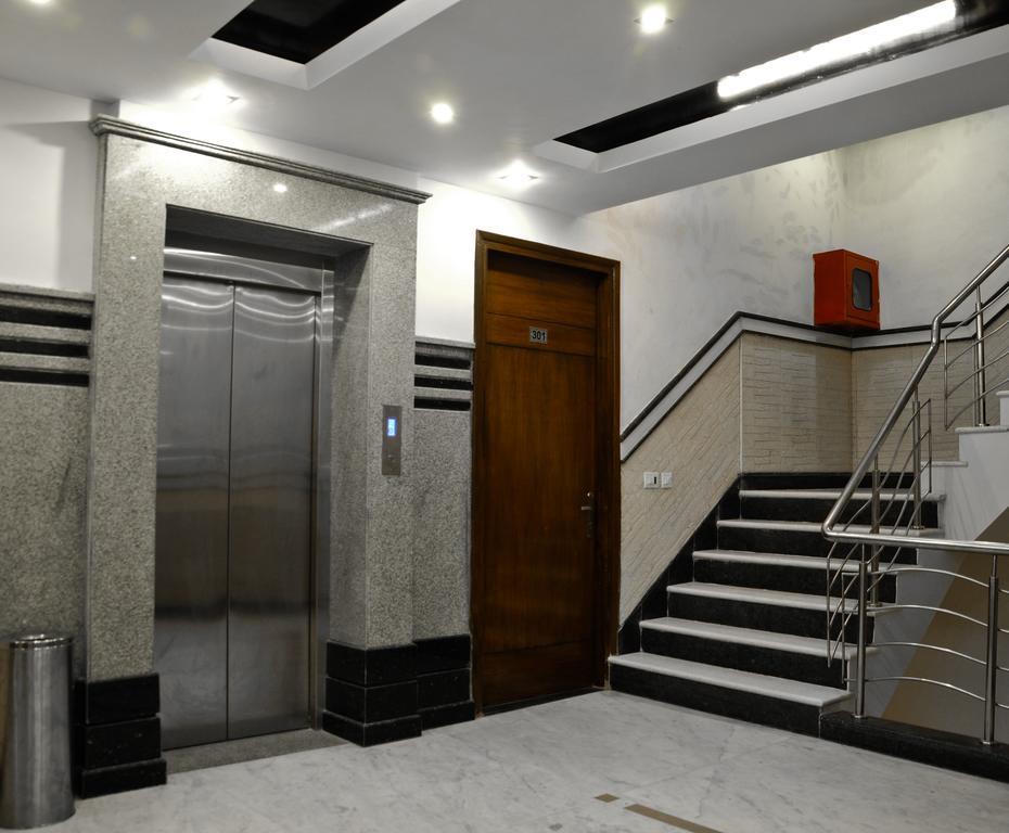 Hotel Vanson Villa - Near Connaught Place Ню Делхи Екстериор снимка